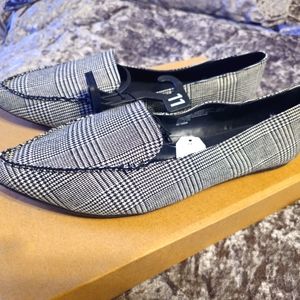 NWT Time and Tru size 11 flat shoes with memory foam